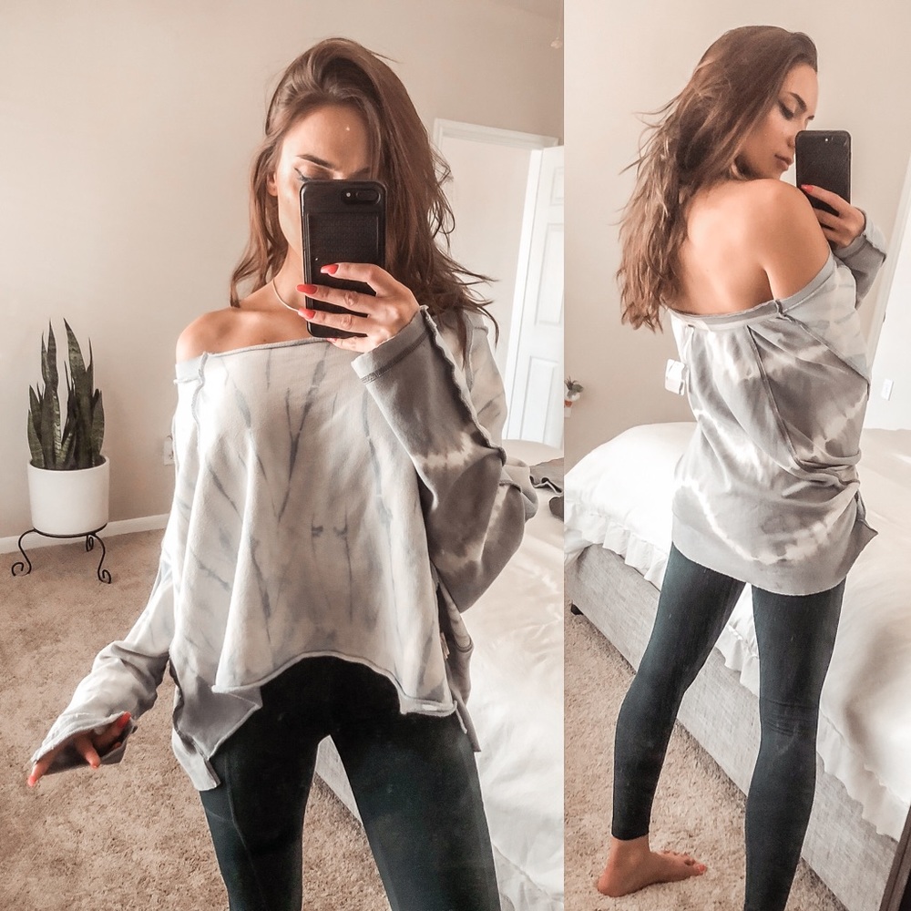Free People oversized sweater *fall sale*